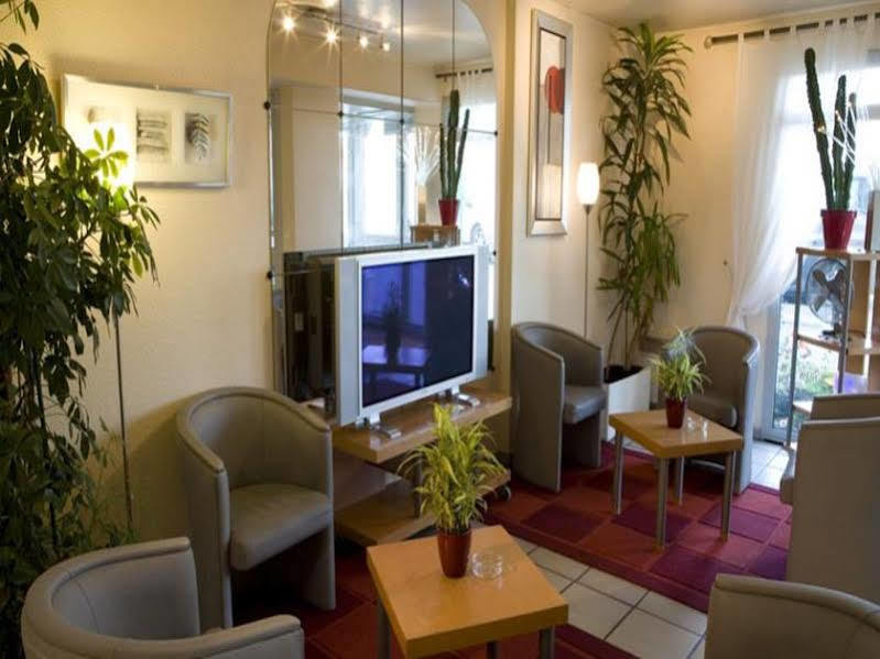 Ibis Budget Chilly-Mazarin Les Champarts Dış mekan fotoğraf